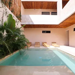apt-akbal.quintano-roohotels.com/
